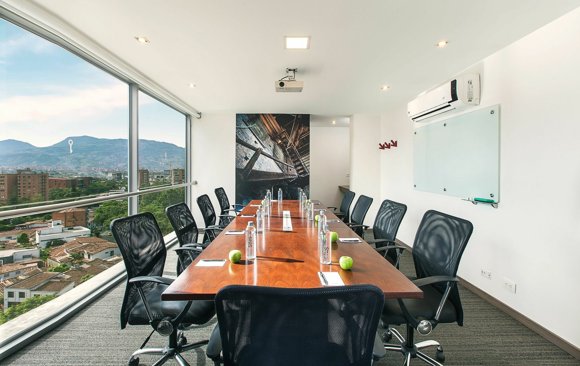 فندق سايتس ميديلين المظهر الخارجي الصورة Meeting room at the hotel